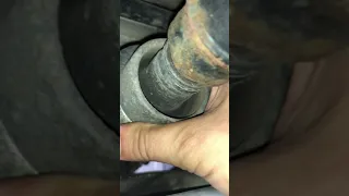 Jeep Cherokee KL 2014 driveshaft bearing