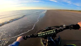 Shredding Sand : Beach Riding The KX250F