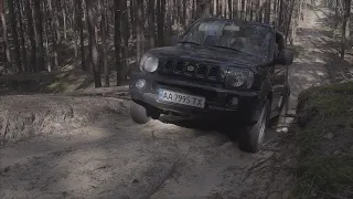 Suzuki Jimny - пройдет там, где сядет  Прадо.