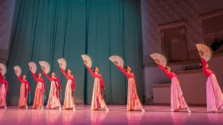 Корейский танец с веерами. Школа-Студия. Балет Игоря Моисеева.