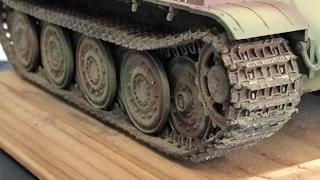 Painting and weathering 1/35 scale model tank tracks