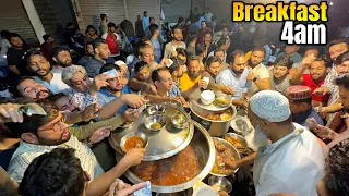 PEOPLE ARE CRAZY 😯 4:00 AM FOR NASIR BONG PAYE BREAKFAST IN LAHORE - BEST SIRI PAYE FOOD STREET