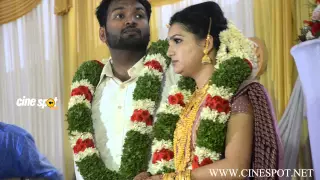 Saranya Mohan Singing at Marriage Reception HD video