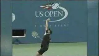 Federer returns a 140 mph Roddick serve