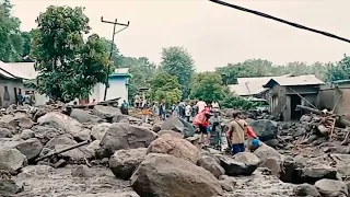 GLOBALink | Death toll rises to 55 as floods, landslides hit central Indonesia