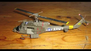 Italeri 040 - Bell UH-1B Iroquois - United States Army - 1:72 - version 2
