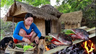 Cooking fish grilled in my homeland eating delicious