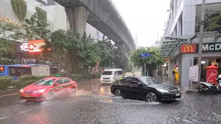 Walking in Heavy Rain with Thunderstorm Bangkok Thailand - Nana BTS