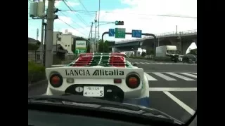 公道を走るストラトスの光景は異様(笑) lancia strato's