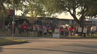 Parents rally outside 2 HISD campuses after teacher says she was fired for questioning NES model