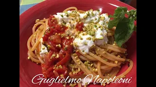 PASTA CON POMODORINI STRACCIATELLA E PISTACCHIO