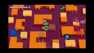 Un personnage invisible sur Brawl stars super camouflage 😱😱