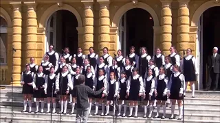 " DERRAMA TEU AMOR AQUI " - Meninas Cantoras de Petrópolis.