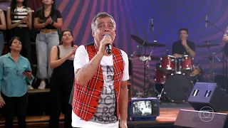 Roupa Nova canta "Coração Pirata" no Altas Horas