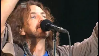 Pearl Jam - Do the Evolution (Reading Festival, UK 2006) HD