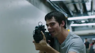 Thomas Sliding Under Doors Escaped Scene Maze Runner Scorch Trials 2015