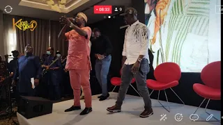 TAYE CURRENCY, PASUMA BATTLES ON STAGE, WITH SIKIRU AYINDE BARRISTER'S SONGS AS THEY ENTERTAIN OBEY