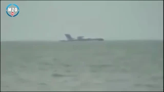 Avion aterriza en el mar  y regresa al aire, Increible,