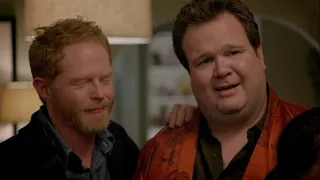Modern Family : Pilot, Lily's Welcome | STS