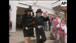 Michael Jackson & Lisa Marie Presley - France - 1994