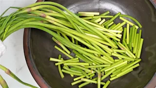 💚마늘쫑은 이렇게 드세요 새로운 방법!  정말 잊을 수 없는 맛입니다