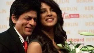 Priyanka And Shahrukh At A Special Screening Of 'Don 2'