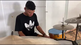 SALA DO GROOVE - MENOS MIMIMI - JÚLIA RAMOS - COVER (LUCAS / DUDU) {Drumcover}