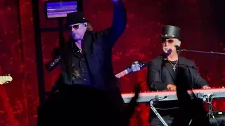 Toto live in Amsterdam - Dogz of Oz tour - With David Paich - 15 July 2022