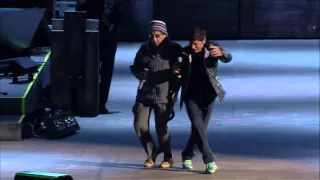 Prove: Adriano e Gianni ballano insieme