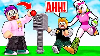 Can We Beat ROBLOX DON'T PULL THE LEVER!? (FUNNY MOMENTS!)