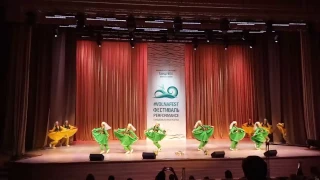 Танцевальный коллектив "Мизгел" - Татарский танец "Су буенда"