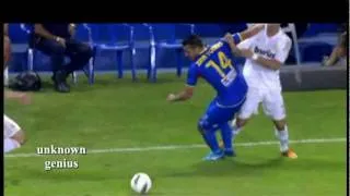 Cristiano Ronaldo kicking Xavi Torres