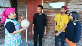 When the neighbours take your ball ⚽😂 #ballcurry #loveliveshere ❤