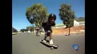 Longboarding through the streets of Cape Town