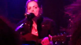 Beth Hart Today came home NYD 2012.AVI