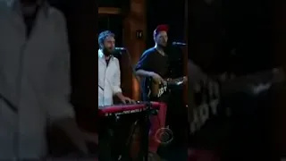 “Airplanes” live on Craig Ferguson. I guess you could say time has really... flown by 👀