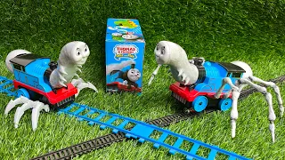 Merakit Mainan Kereta Api Thomas Percy Laba-laba, Pesawat Terbang, Aircraft, Airplane, Jet Tempur RC