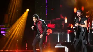 Lionel Richie - Brick House - Live at Seneca Niagara Casino in Niagara Falls, NY on 8/26/22