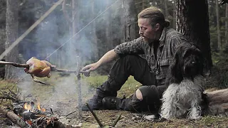 3 days solo bushcraft - Day 1 - Bow drill - Diy saw - Chick on stick - Reflector - Canvas tarp