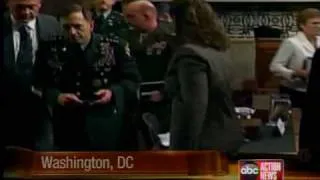 Gen. David Patraeus faints at hearing