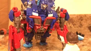 [Transformers Age Of Extinction] Cade Meets Optimus Prime (Stop Motion Recreation)