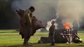 Hulk drop kicks dude (EARRAPE)