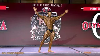 2021 IFBB Chicago Pro Classic Physique 1st Place Darwin Andres Uribe Individual Posing Routine