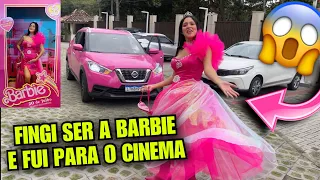 FINGI SER A BARBIE E FUI PARA O CINEMA VESTIDA ASSIM + CARRO ROSA!!! 😱🩷😂