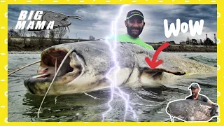 Fisherman alone fishing Giant 230 LBS monster fish by Catfish World