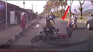 Viral, kelakuan 2 pengendara motor ini bikin heran sekaligus greget