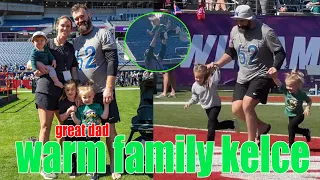 Video sweet!! Jason Kelce ADORABLE moment with his daughters at Pro Bowl 2024 practice