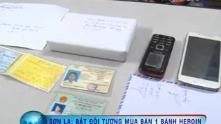 Bắt quả tang 2 học sinh đi buôn ma túy, thu giữ 1 bánh heroin