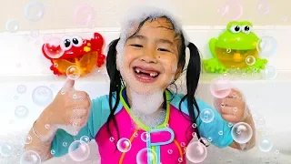 Bath Song | Jannie Pretend Play Nursery Rhymes & Kids Songs - Toys and Colors