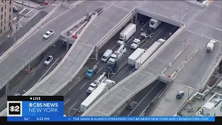 Truck stuck under overpass on George Washington Bridge